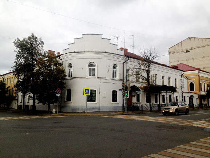 Дом, в котором жил татарский писатель Шамиль Усманов (Казань))